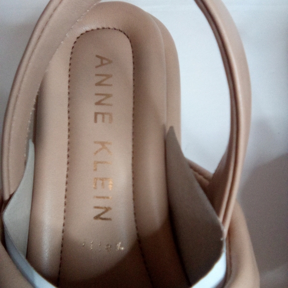 Anne Klein Women's Akartise Slingback Wedge Sandal - Picture 3 of 14
